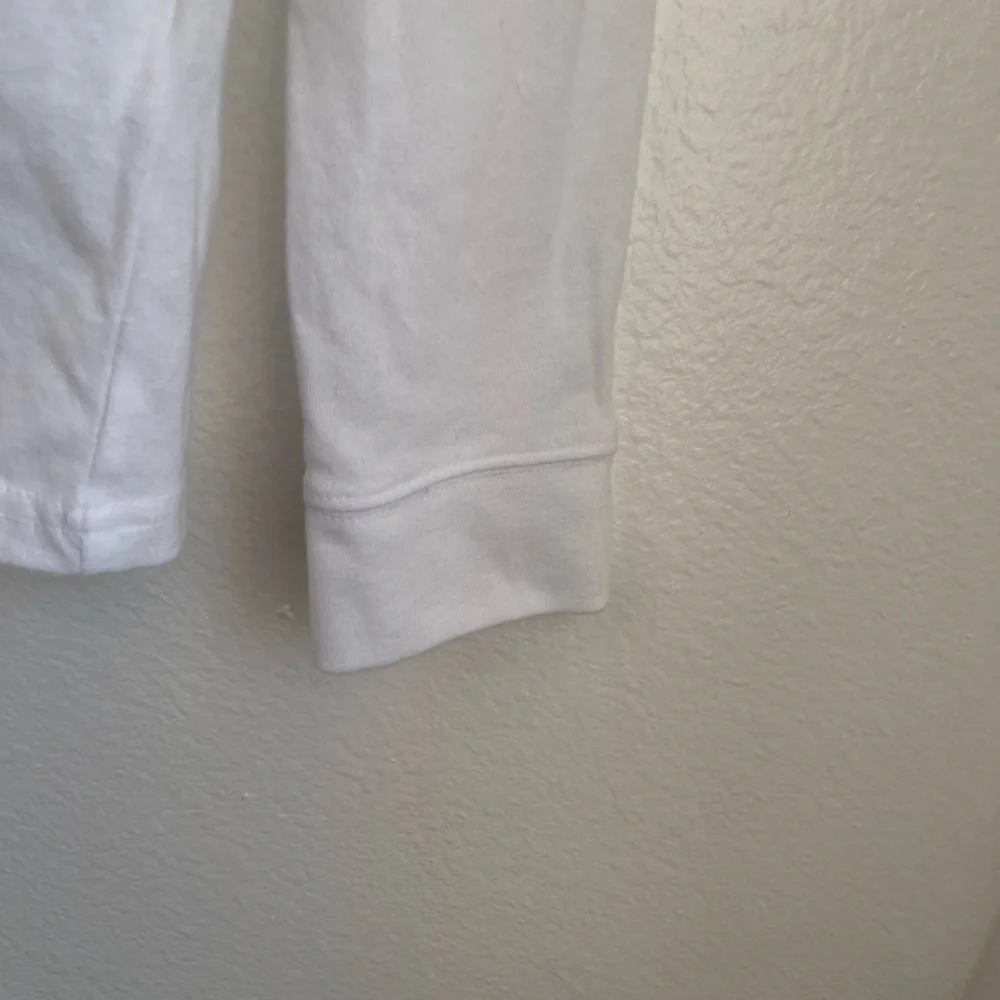 Abercrombie & Fitch White Long-Sleeve Crew Top with‎ Subtle Logo